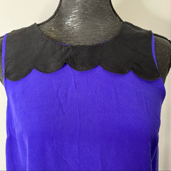 Club Monaco Silk Scalloped Sleeveless Top - Picture 3 of 15